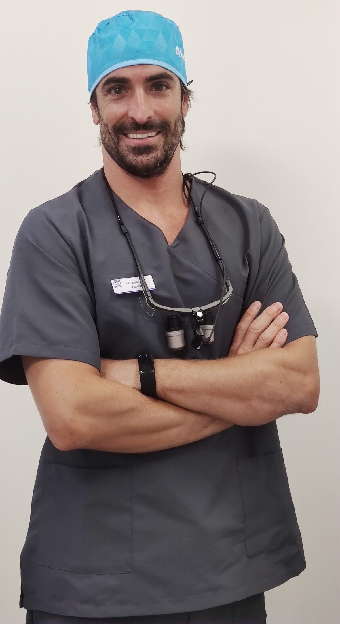 Dr. Carlos Sada, periodoncista e implantólogo